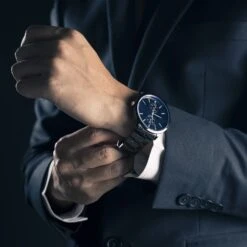 Klingenthal Uhrenbeweger Rechts-Links-Lauf Bis 2200U/d 12 Uhren RGB-LED Touch Abschließbar -Outdoor Grills Verkaufsgeschäft 10029479 yy 0002 logo