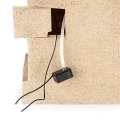 Korinth Zierbrunnen Gartenbrunnen 3W Solar LED Sandsteinoptik -Outdoor Grills Verkaufsgeschäft 10031399 yy 0005 detail Blumfeldt Korinth Zierbrunnen 3W Sandsteinoptik