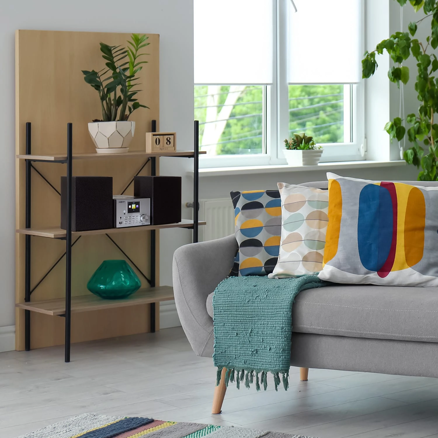 Streamo Stereoanlage Mit Internetradio WLAN DAB+ UKW CD-Player BT Silber 2 Streamo Stereoanlage Mit Internetradio WLAN DAB+ UKW CD-Player BT Silber – Bild 2