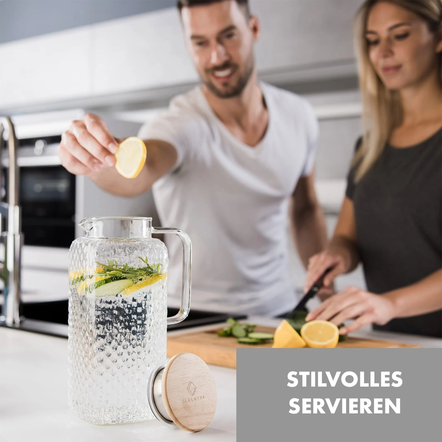 Glaswerk Livenza Wasserkrug 1,9 Liter Borosilikatglas Edelstahlsieb Deckel 2 Glaswerk Livenza Wasserkrug 1,9 Liter Borosilikatglas Edelstahlsieb Deckel – Bild 2