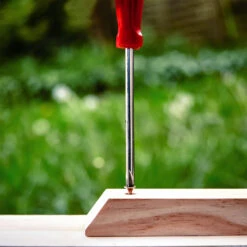 Insektenhaus Metalldach Inkl. Füße Ganzjährig Bewohnbar Pinienholz -Outdoor Grills Verkaufsgeschäft 10038015 yy 0005 logo