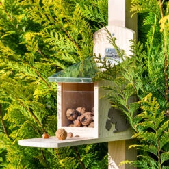 Futterhaus Für Eichhörnchen Metalldach Kiefernholz Unbehandelt -Outdoor Grills Verkaufsgeschäft 10038023 yy 0006 logo