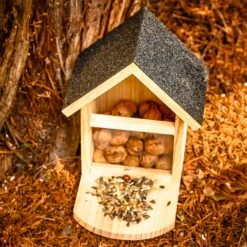 Futterhaus Für Eichhörnchen Spitzdach Kiefernholz Bitumen Unbehandelt -Outdoor Grills Verkaufsgeschäft 10038048 yy 0005 logo