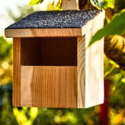 Nistkasten Für Halbhöhlenbrüter Aufhängung Asphaltdach Rotzeder -Outdoor Grills Verkaufsgeschäft 10038138 yy 0005 logo