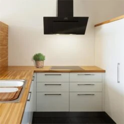 Zola Dunstabzugshaube Umluftset 90cm 635m³/h Aktivkohlefilter Schwarz -Outdoor Grills Verkaufsgeschäft 60002282 yy 0003 ambient Klarstein Zola 90 Dunstabzugshaube